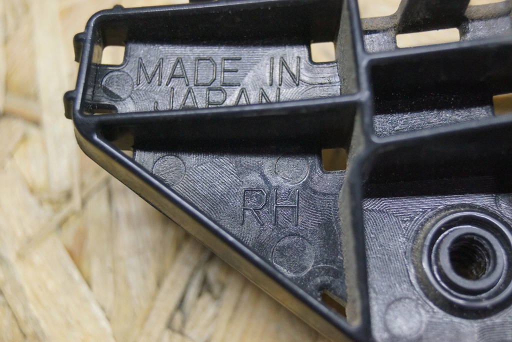 фото №11, Subaru wrx напрямна кронштейн бампера правий задня