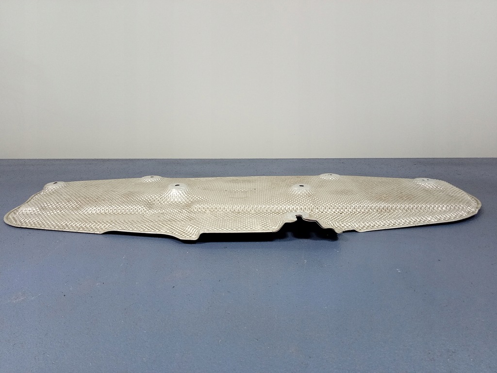 фото №5, Bmw 2 f44 1 f40 захист теплова глушника 9464545