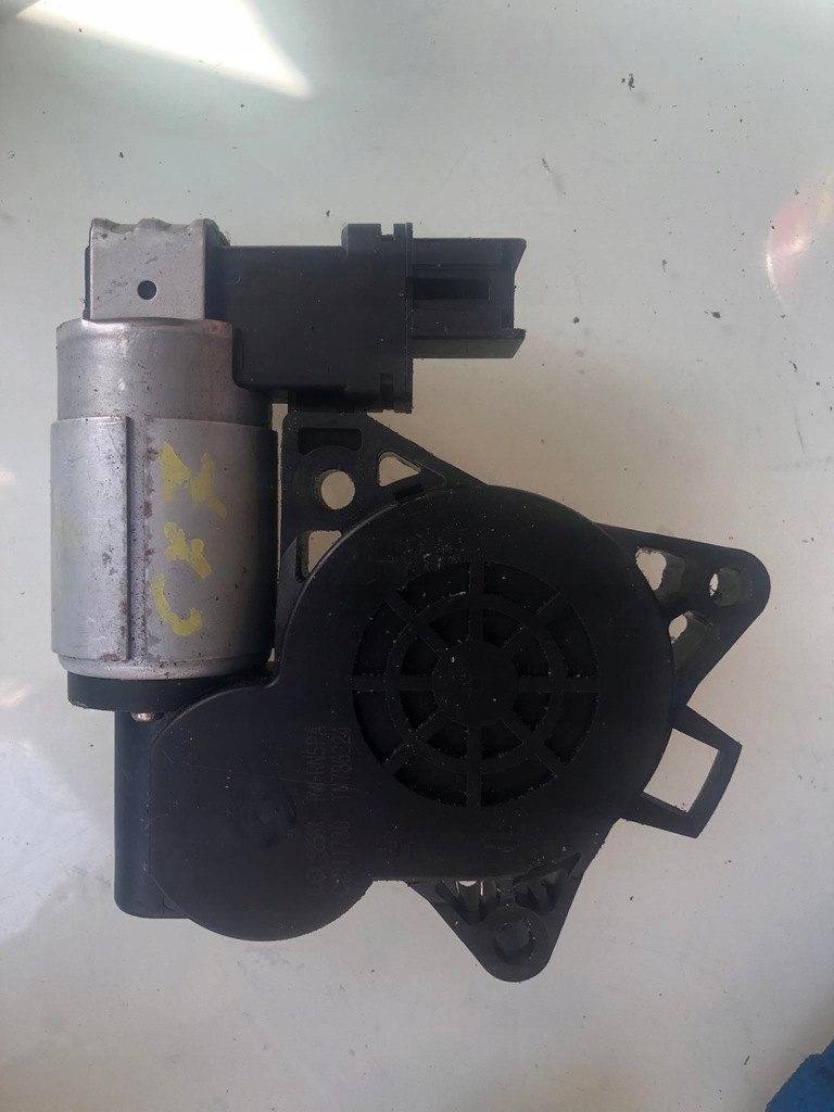 фото №11, Моторчик скло mazda 6 правий перед gj6a-5858x