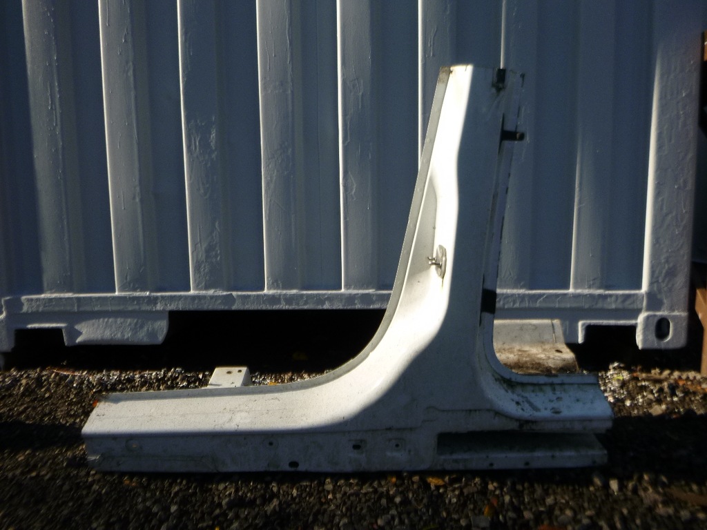 фото №1, Transit courier mk2 14- поріг лівий ze стійка оригінальний номер