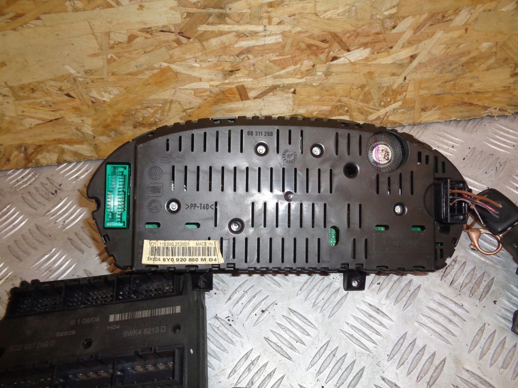 фото №7, Бортовой компьютер набор запуск иммобилайзер skoda fabia i 1.2 6v 99