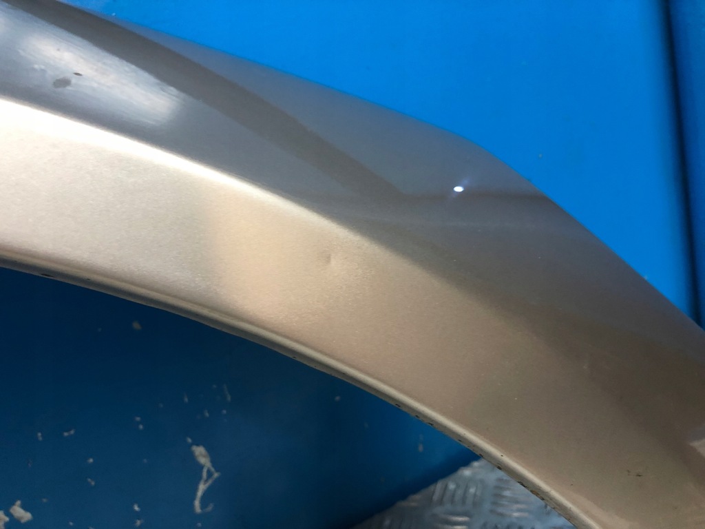 фото №8, Mercedes w251 05- крыло правый перед передний 693