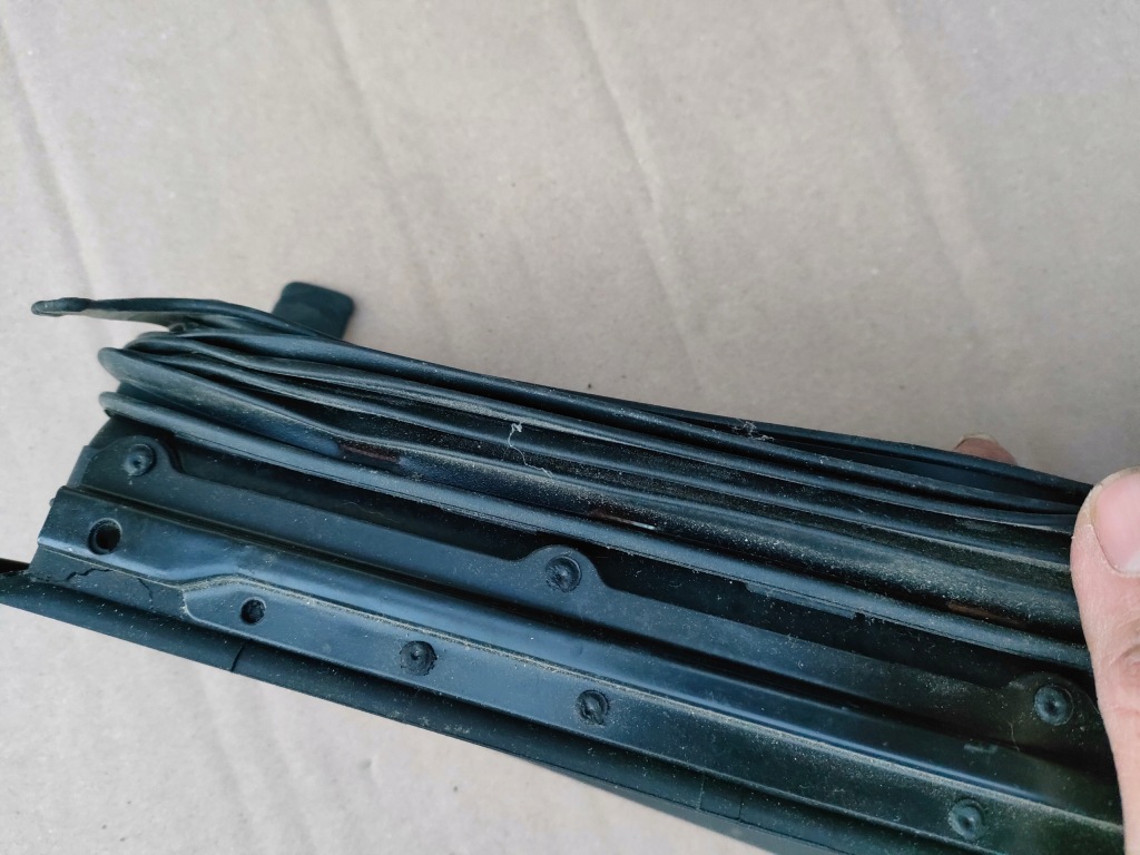 фото №10, Средняя решётка обдув mercedes w201 190