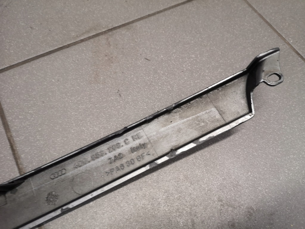 фото №12, Молдинг pod фара права audi a8 d2 lyzl 4d0853208c