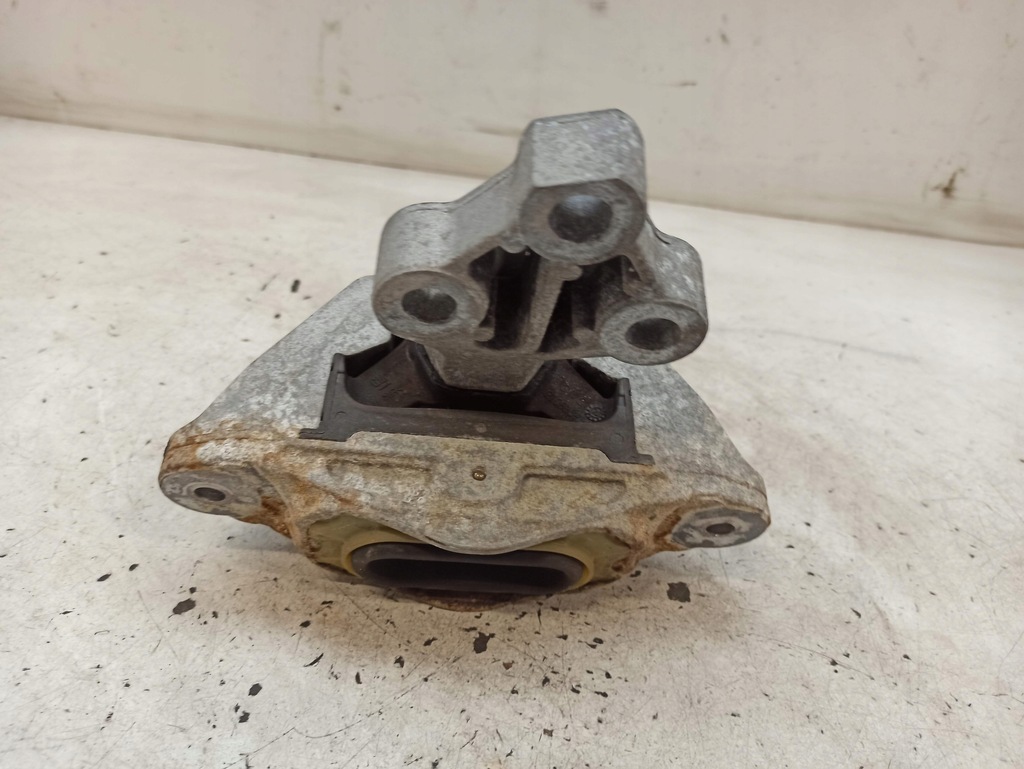 фото №5, Opel astra j 1.4t кронштейн подушка двигателя 13248549