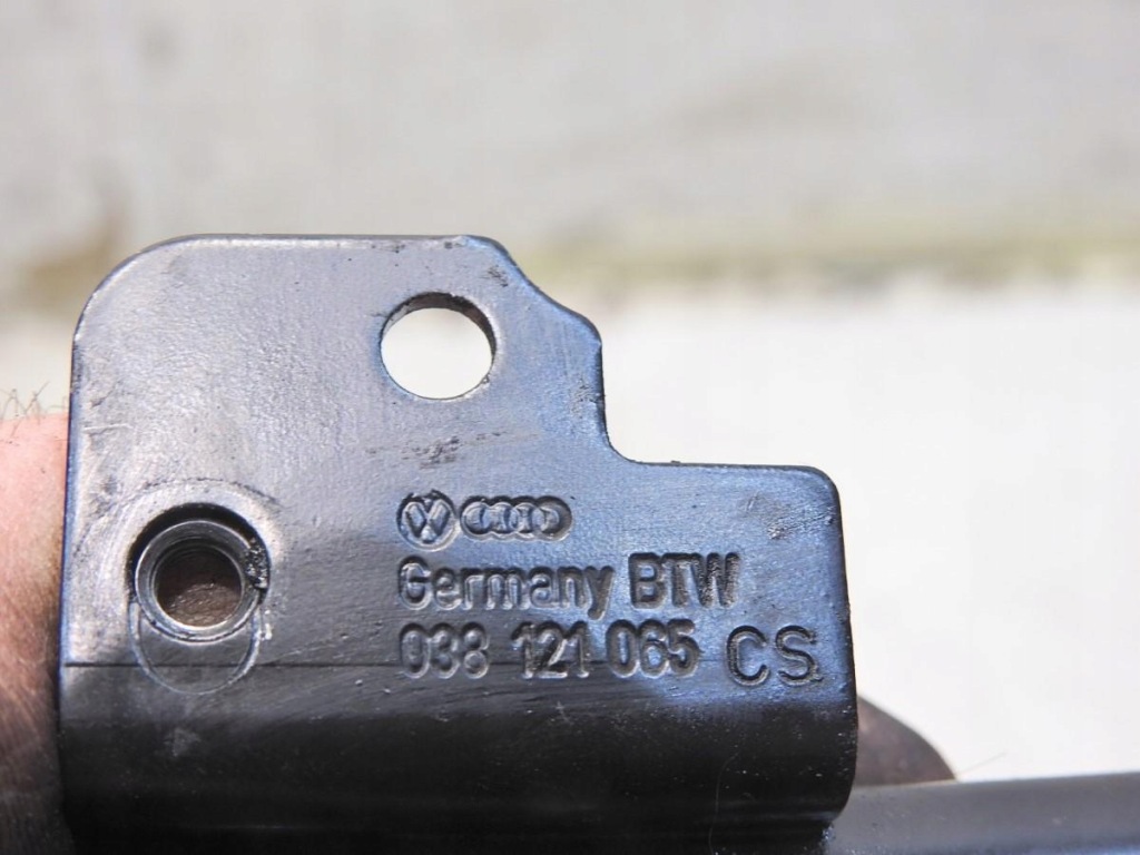 фото №5, Труба трубка wody audi a3 8p 1.9 tdi 038121065cs