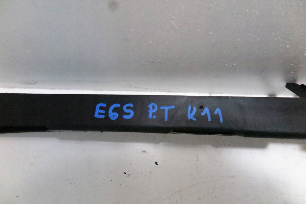 фото №8, Направляющая кронштейн бампера правый задняя bmw 7 e65 e66 8245314