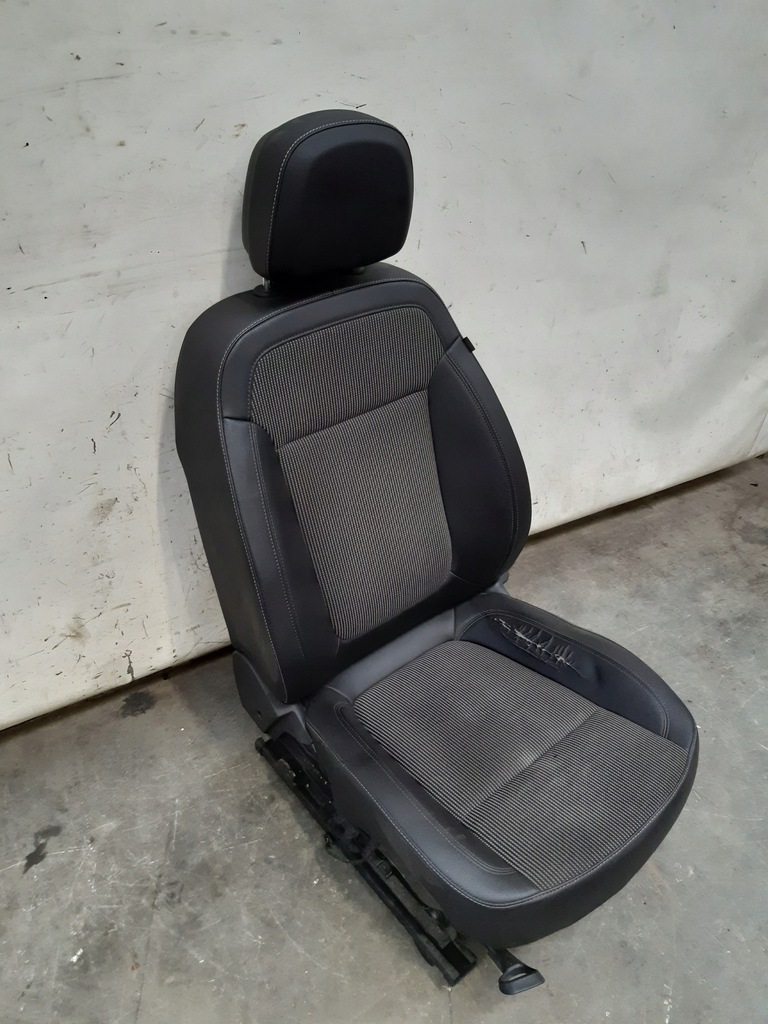 фото №15, Сидіння półskórka kombi kpl opel astra j