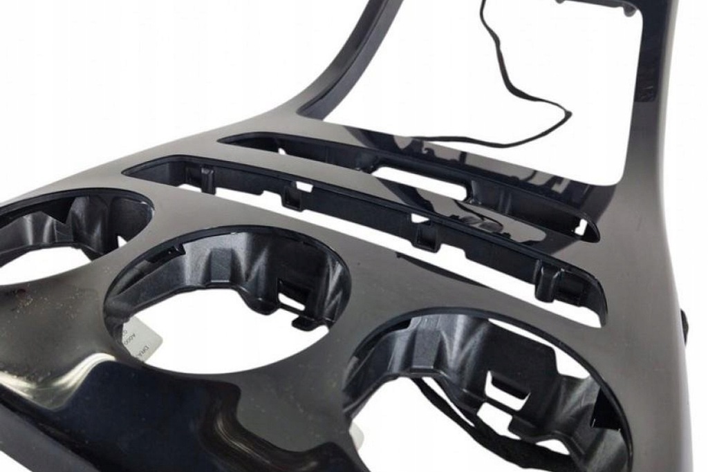 фото №8, Молдинг декоративная приборная панель mercedes-benz c w205 a2056803208 2.1l бензиновый