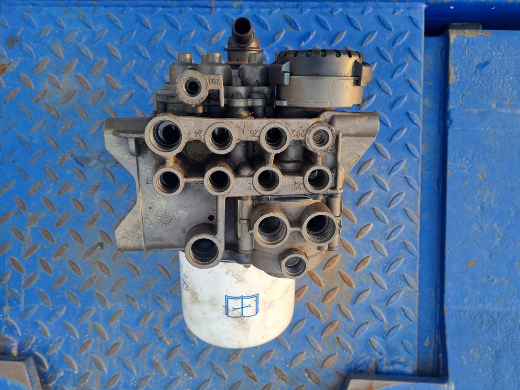 фото №5, Клапан осушитель воздуха apm volvo fh 4 fm 4 fmx 4 euro 6