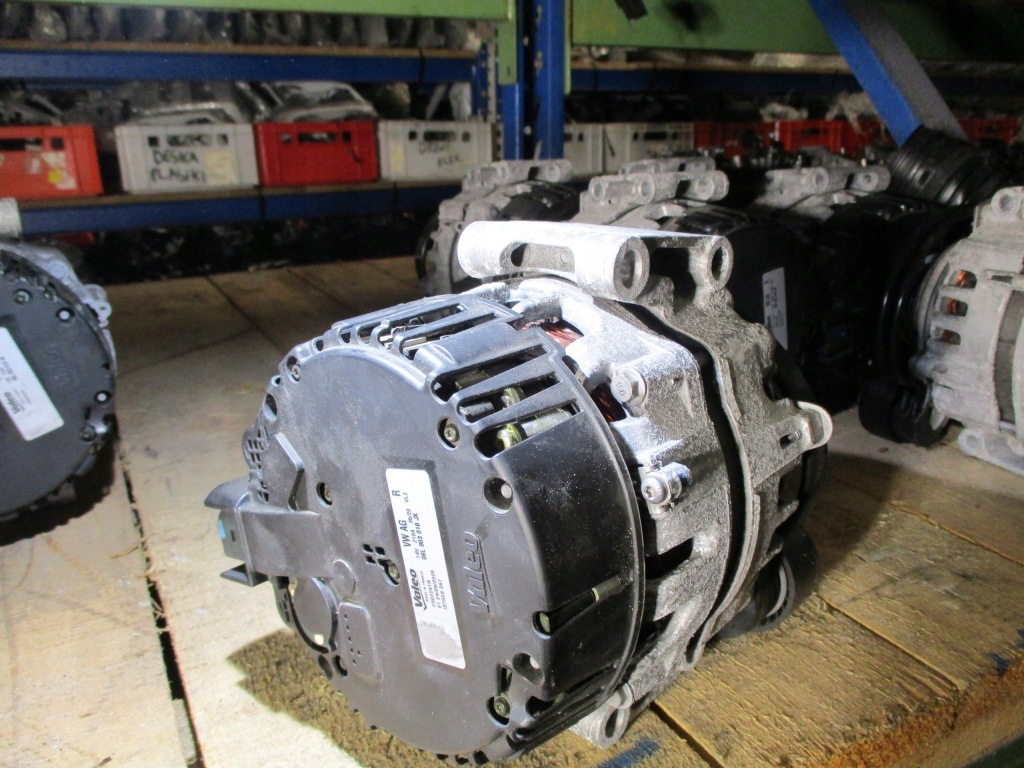 Купить 15.alternator vw skoda 04l906218a