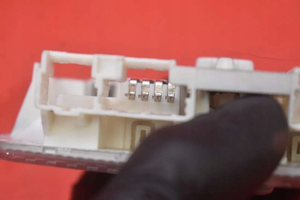 фото №7, Лампа освітлення салону задня 9682063980 peugeot 5008 1 i 09-13