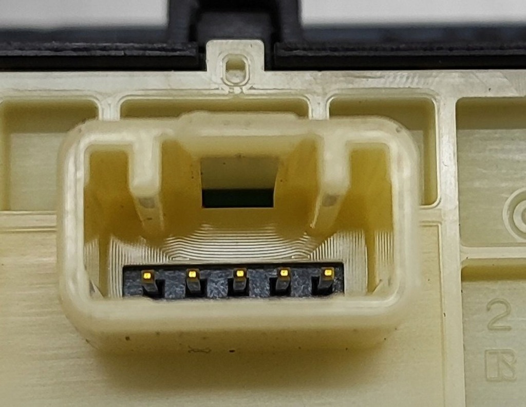 Lexus ux 2020 кнопка открывания крышки багажника с Разборки