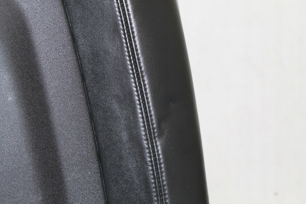 фото №12, Audi r8 420 06- сиденья audi r8 чёрные кожа eu