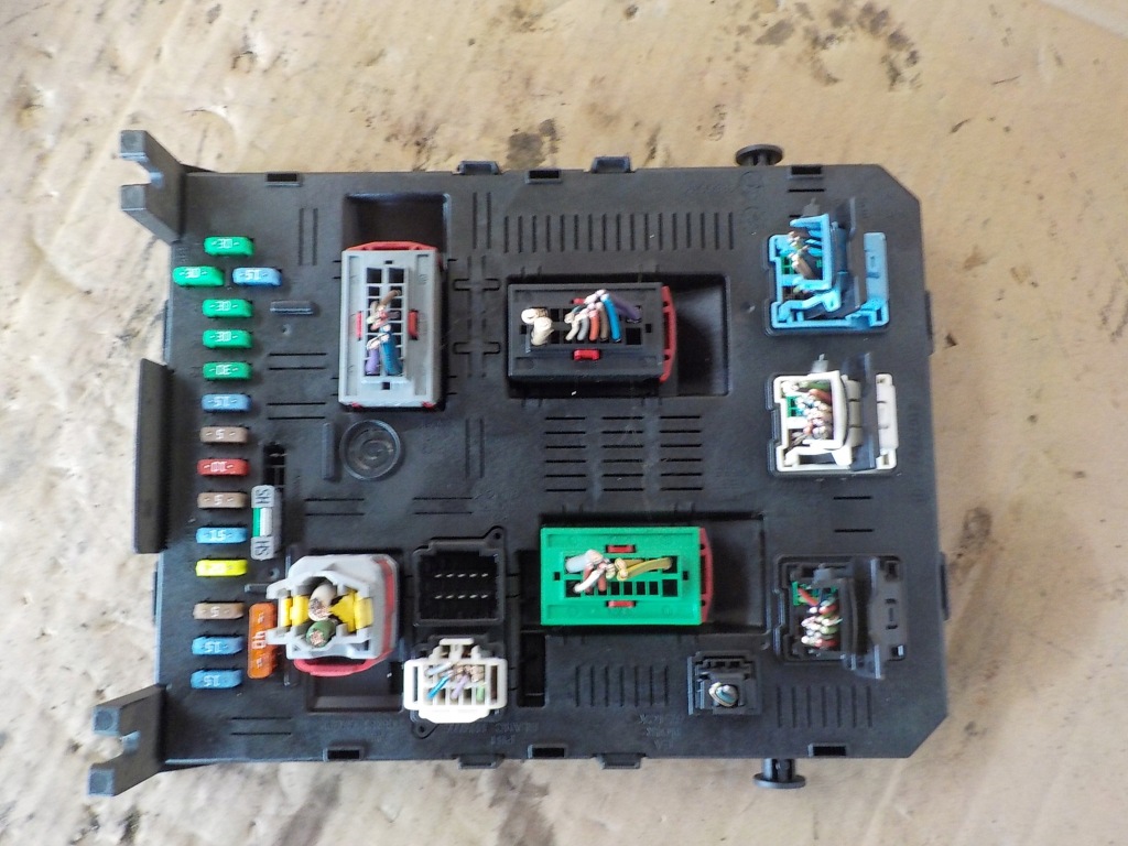 фото №1, Peugeot 307 2.0hdi модуль bsi 216760315b