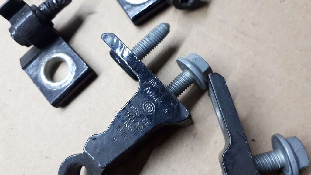 фото №6, A4 b9 8w петля петли дверь правый задняя ly9t