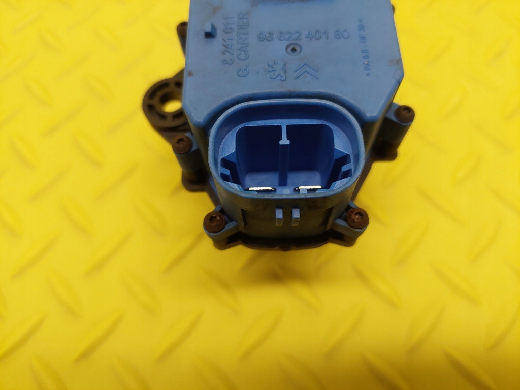 фото №9, Citroen berlingo iii резистор резистор вентилятора радіатора 9662240180