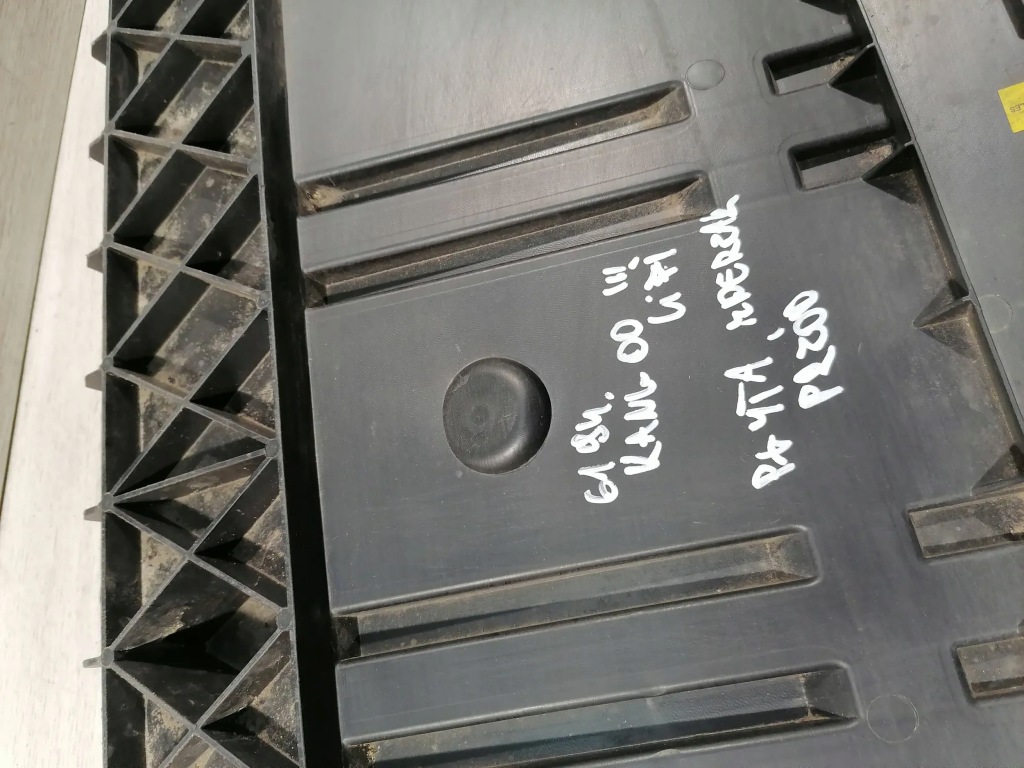 фото №11, Kangoo iii lift плита защита бампер перед 622358108r