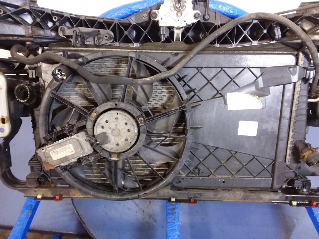 фото №11, Focus c-max i 1.8 b радиатор комплект