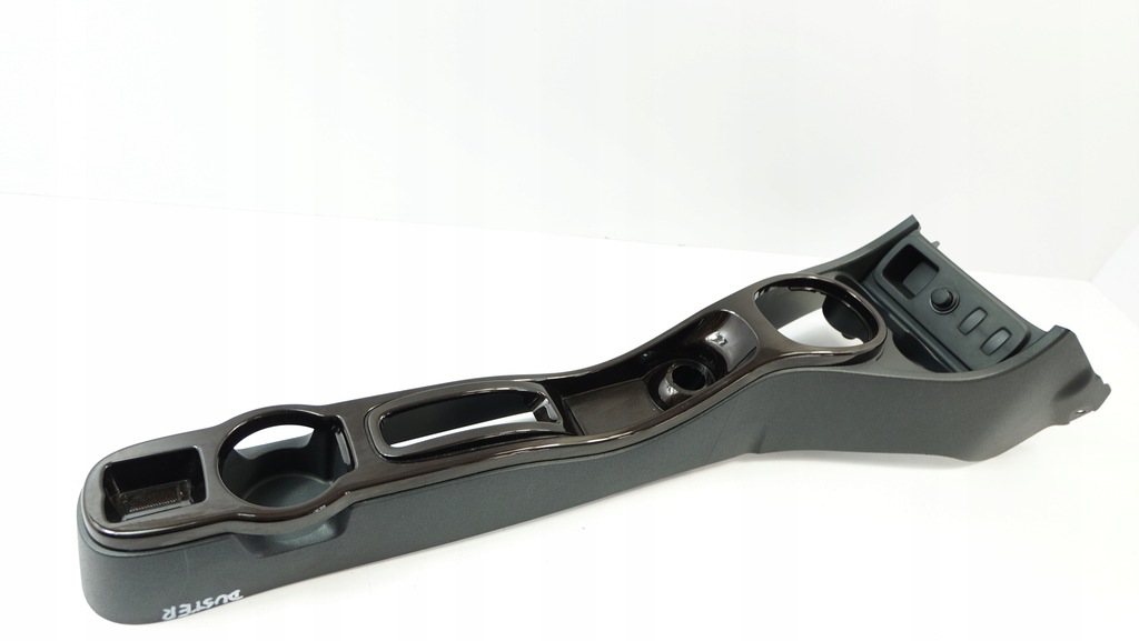 фото №13, Dacia duster i туннель средний