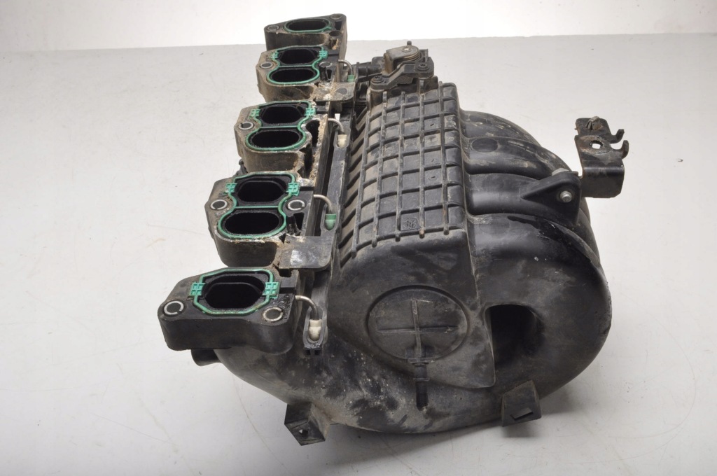 Opel zafira b ii 2.2 16v коллектор впускной  55562518 Киев