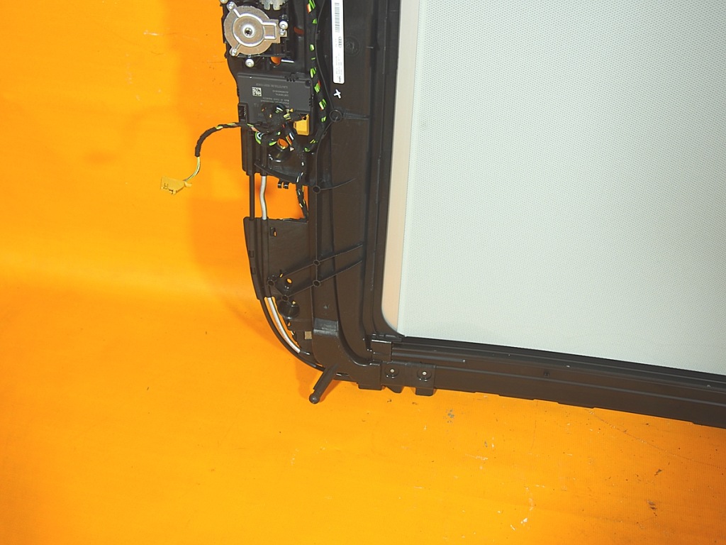 фото №13, Audi q7 4m люк панорама моторчик модуль шторка 4m0877041