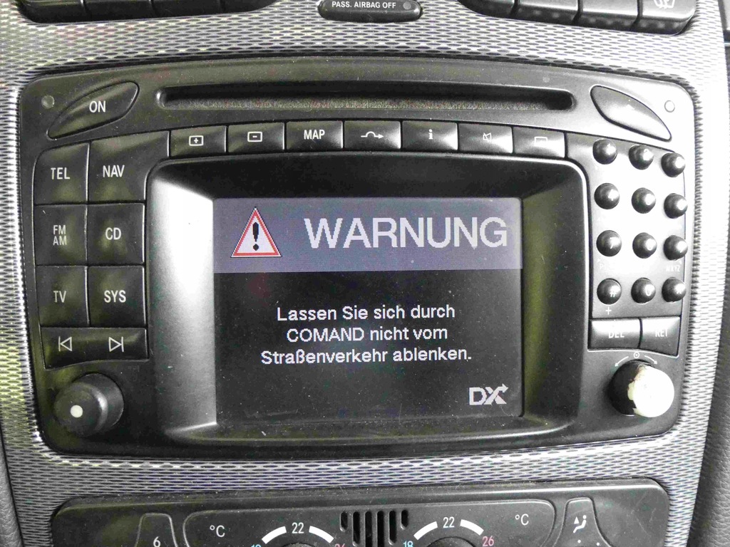 фото №1, Радио заводской mercedes clk c209 w209 a2038275242 радиопроигрыватель