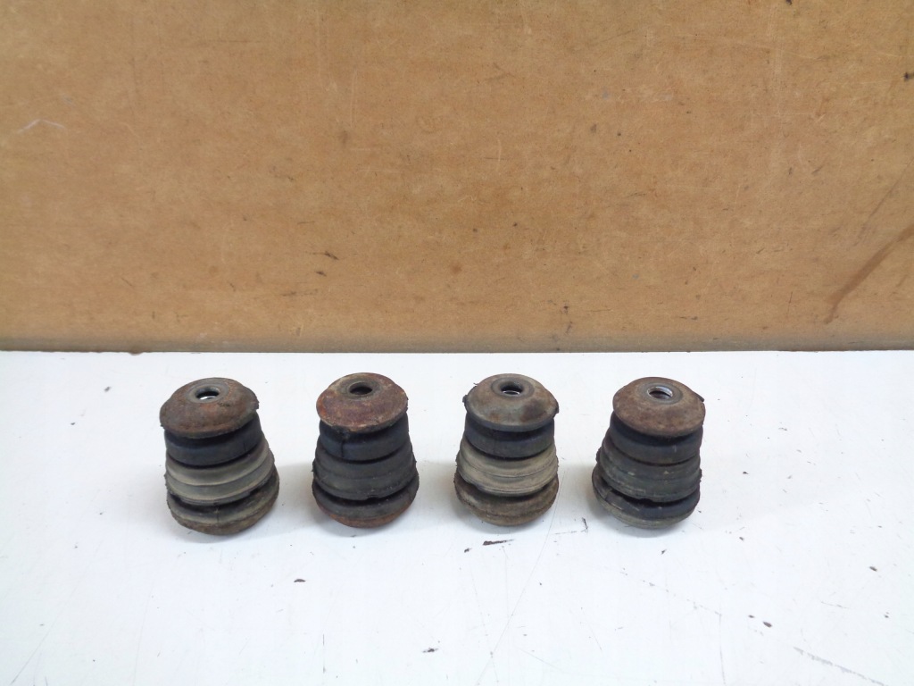 фото №1, Nissan navara d40 2.5 dci подушка рамы кузов