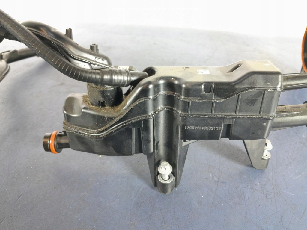 фото №4, Mercedes c43 w205 3.0 amg сепаратор масла