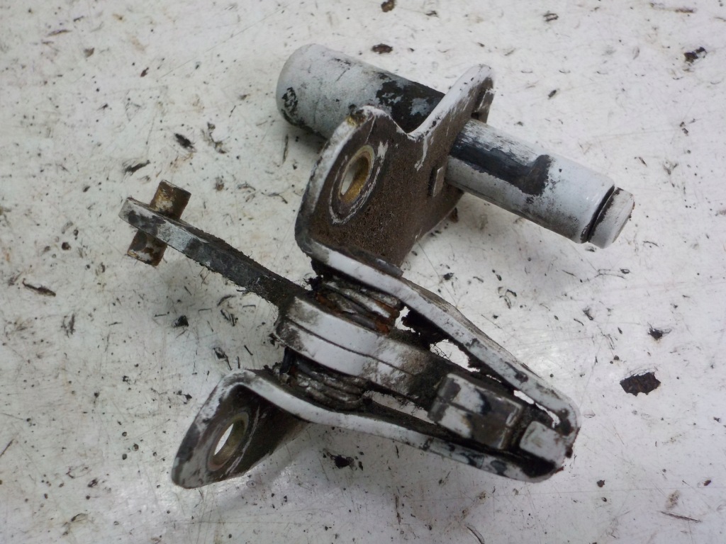 Купить Mercedes w124 замок капот