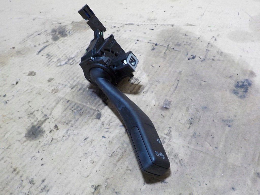 фото №4, Рычаг омывателя audi a3 8p 1.6 fsi