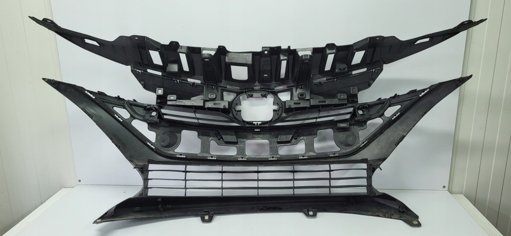 Toyota prius plug in 17-19 решітка бампера підсилювач бампер 53111-47260 Доставка