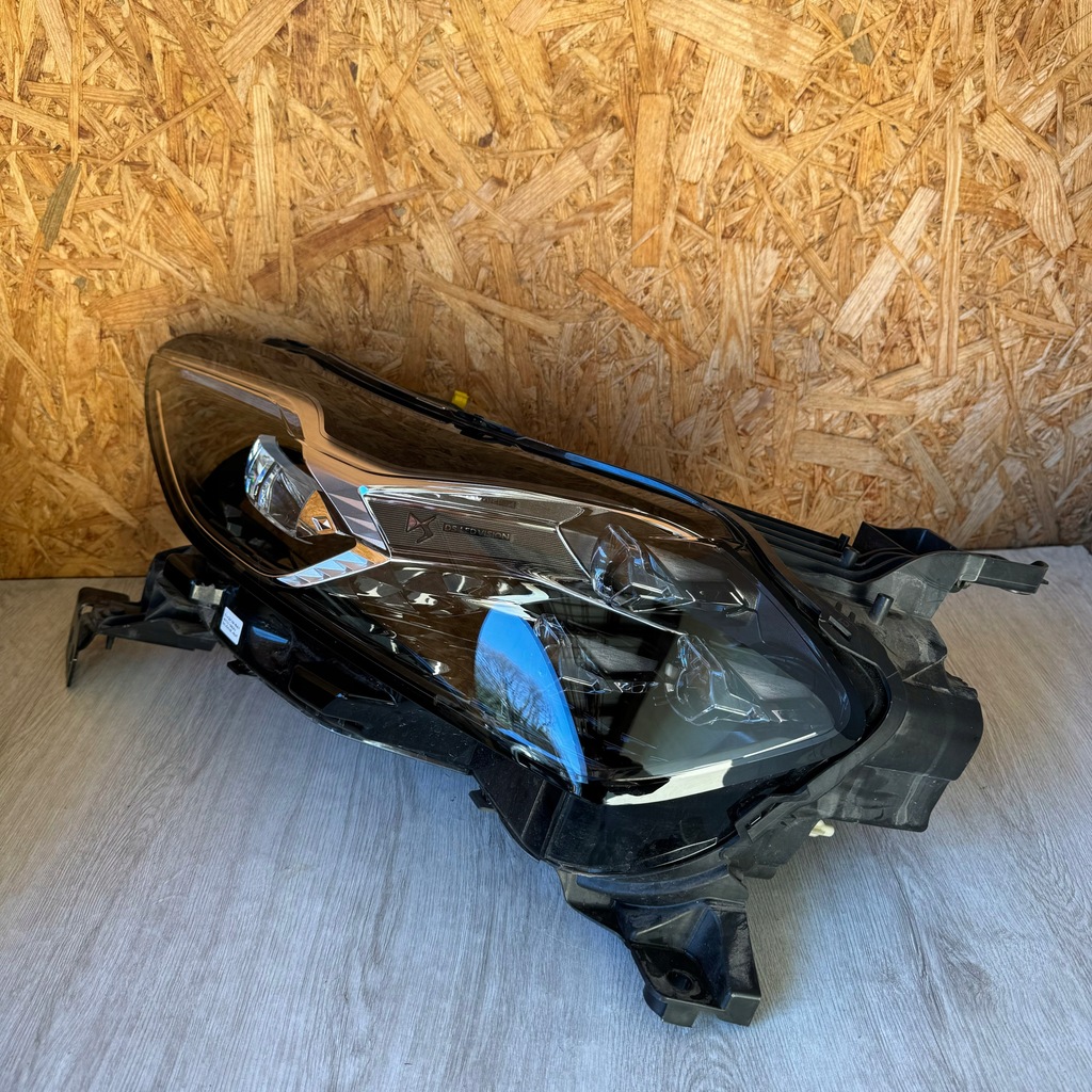 фото №8, Лампа передня ліва права лампи комплект citroen ds3 crossback full led