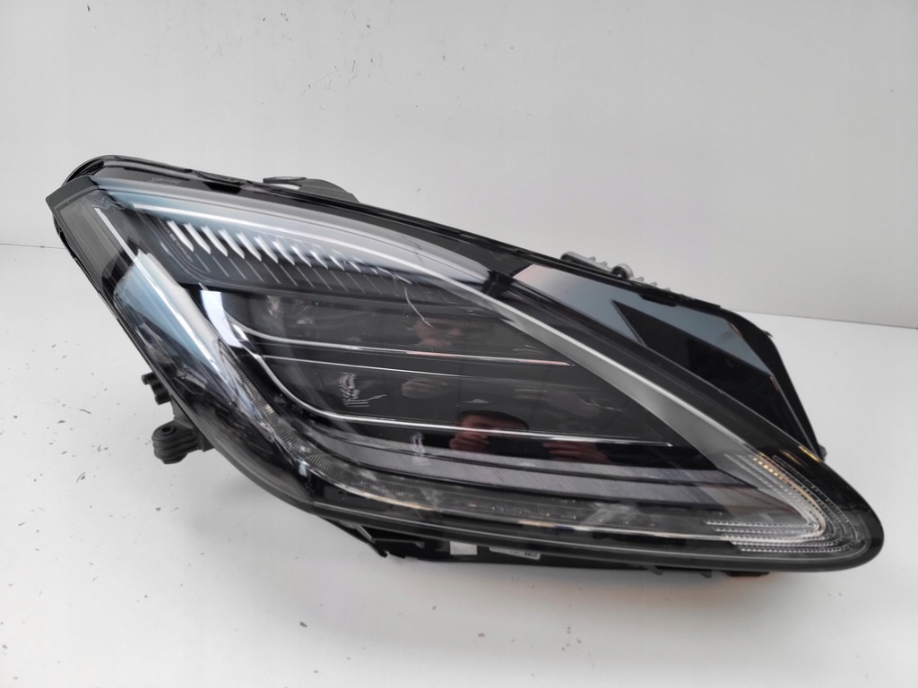 фото №1, Лампа права перед jaguar e-pace x540full led high