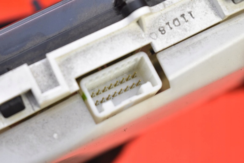 фото №10, Лічильник прилади eu 83800-13150 toyota corolla verso 1 i 2.0 d-4d 90 km 01-04