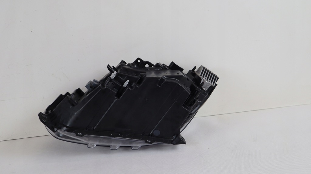 фото №7, Volvo xc40 лампа права перед 31655990