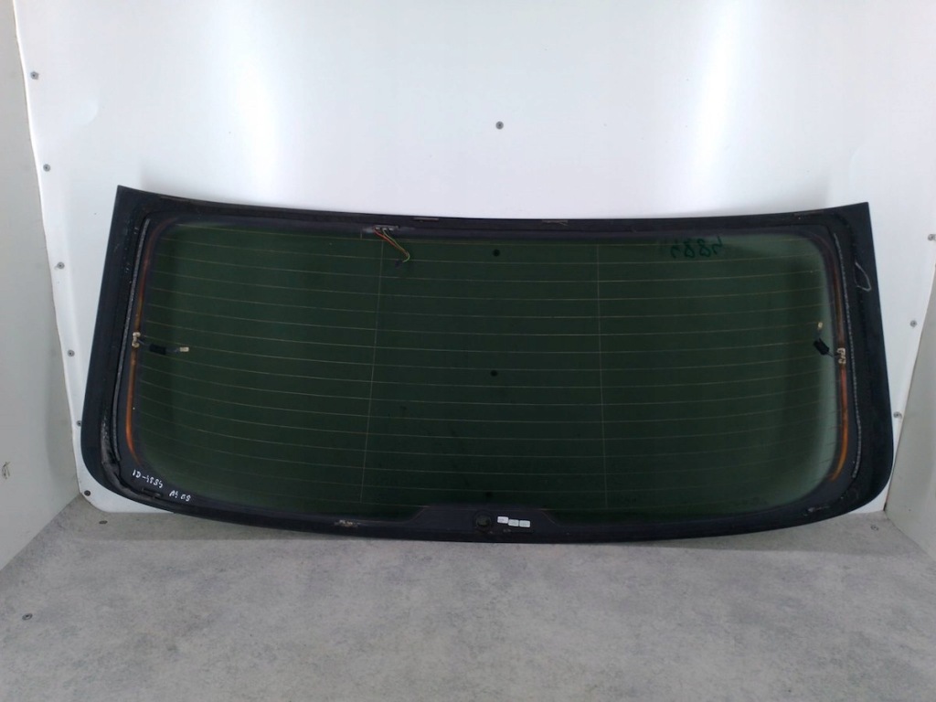 Стекло крышки багажника audi a4 b8 Недорого