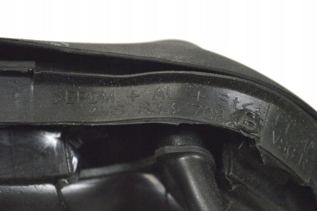 фото №6, Audi q8 4mn 3.0 tdi 2020 задняя правая прокладка дверь резиновый