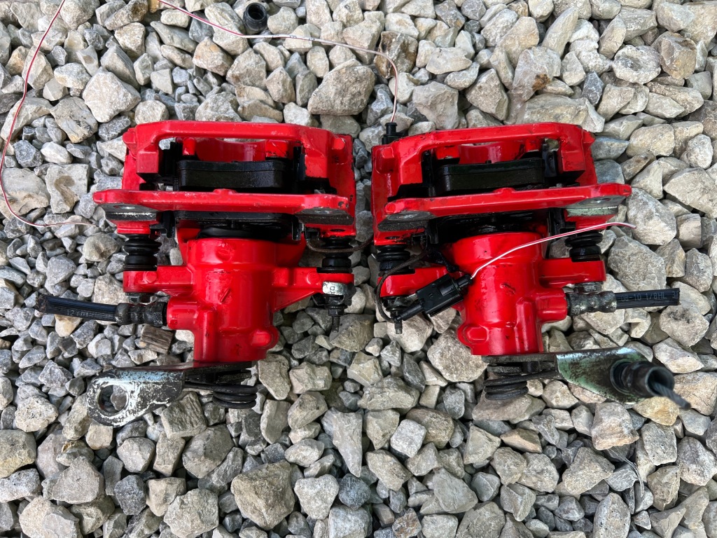 фото №2, Alfa romeo mito суппорт тормозной правый задняя bosch