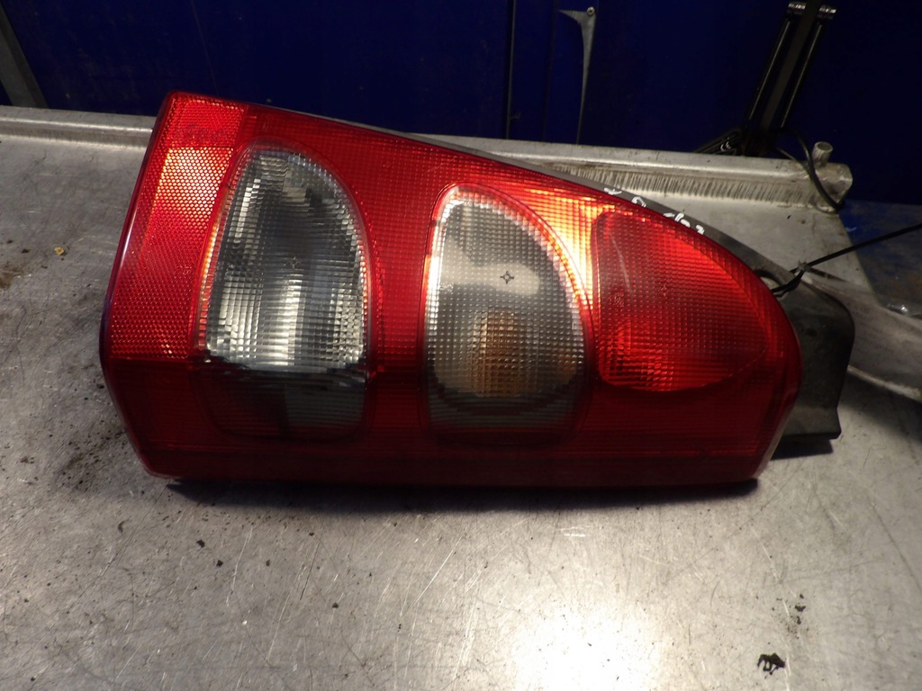 фото №1, Лампа tp suzuki wagon r+ 1,3b