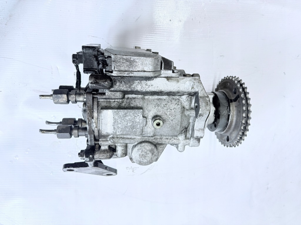 Купить Bosch 470 504 021 насос впрыскная