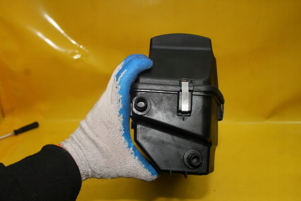 фото №5, Корпус фільтра повітря mercedes w211 a6460901001