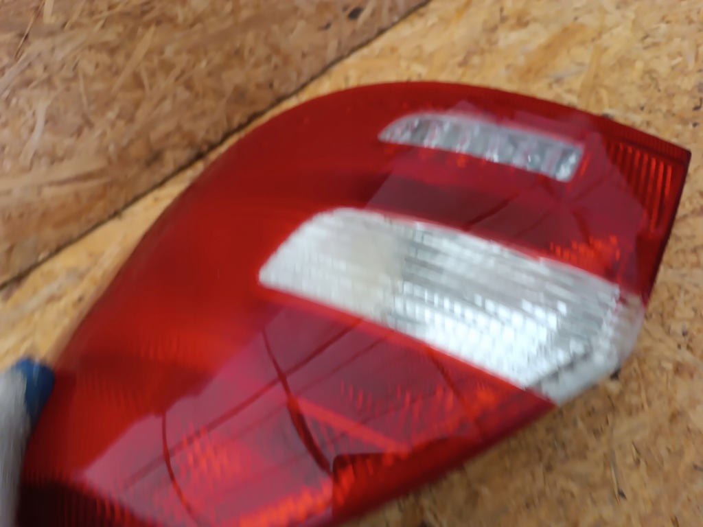 фото №11, 5j6945096 лампа правий задня w крила skoda fabia ii lift hb