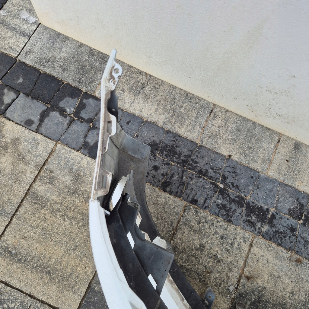 Audi a4 b9 бампер решітка радіатора перед передній 8w0807437 Київ