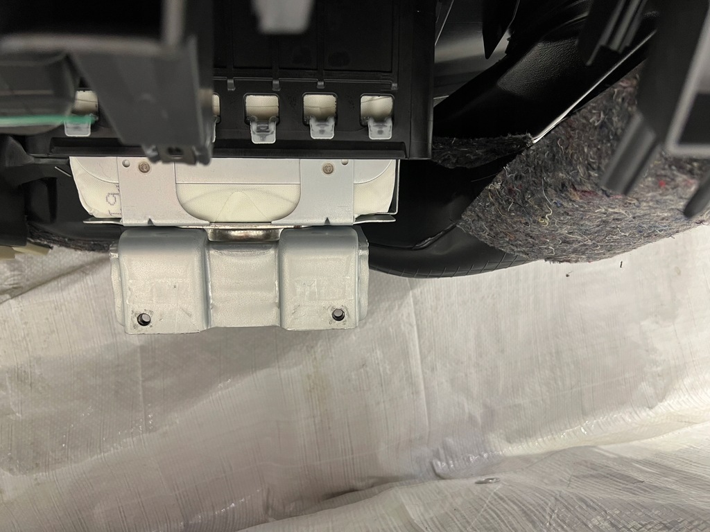 фото №4, Outlander iii lift phev консоль приборная панель подушка безопасности приборная панель приборная