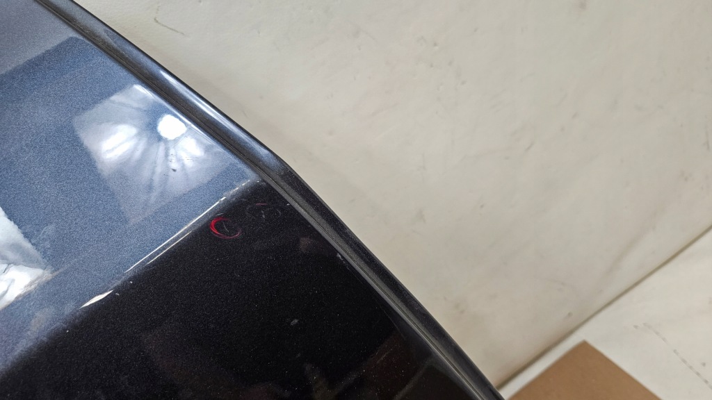 Дверь правое  задняя задняя tesla model 3 оригинальные Доставка