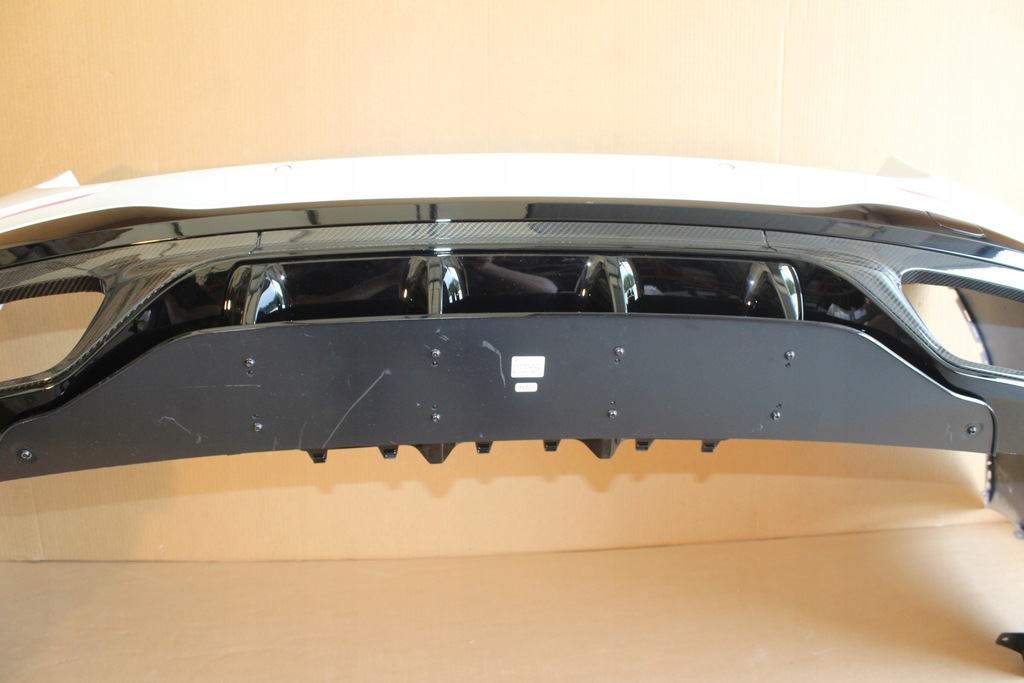 фото №9, Бампер задняя mercedes c-klasa w206 206 kombi 63 s amg карбон