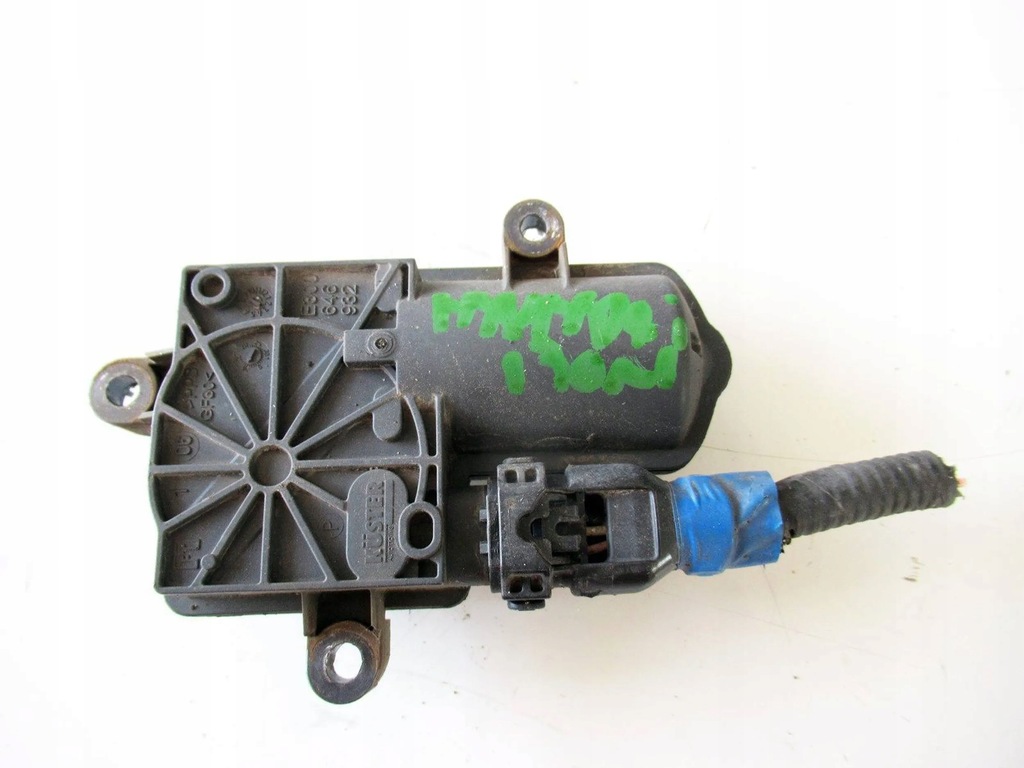 фото №1, Hyundai i30 n моторчик крышки выхлоп