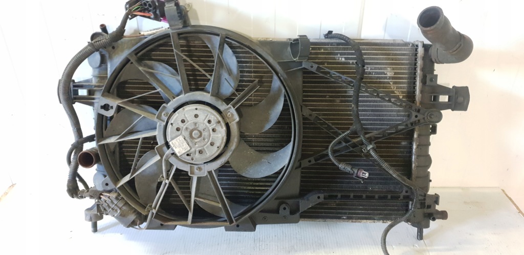 Радиатор воды вентилятор opel astra h 1,4 с Разборки