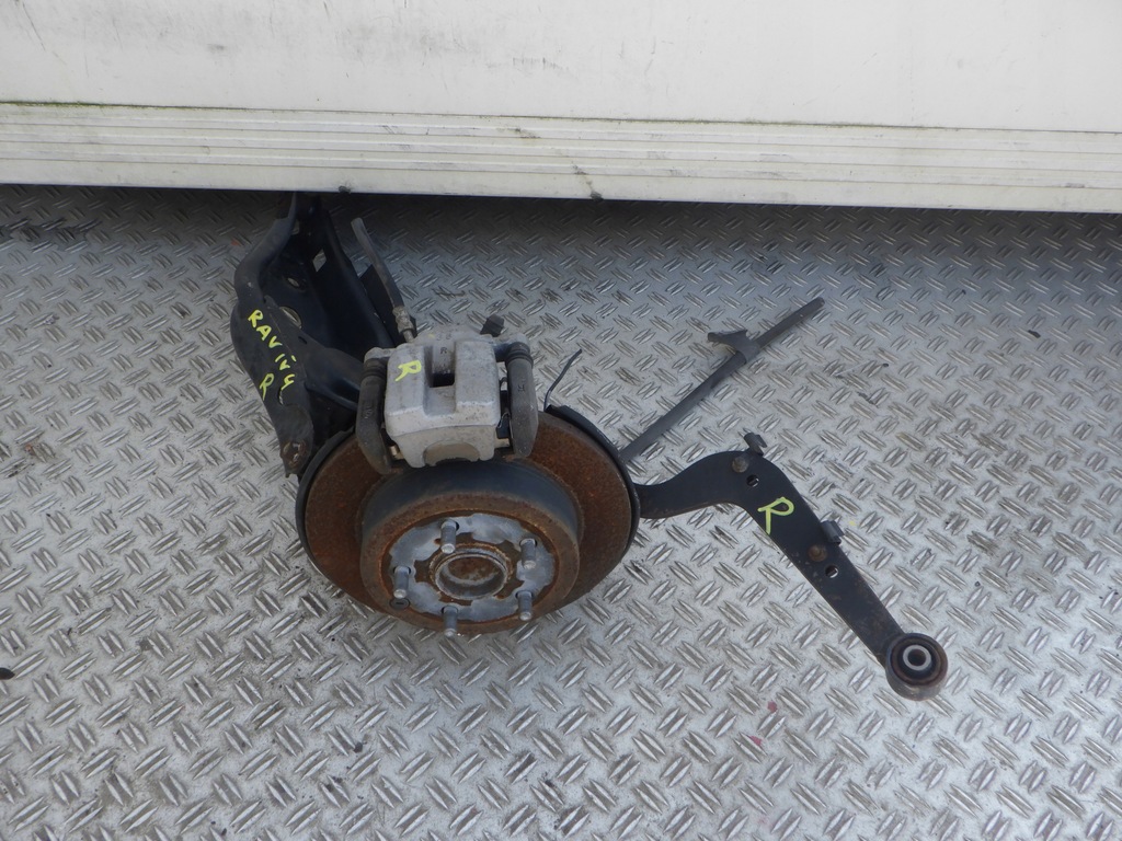 фото №1, Поворотний кулак задня права rav4 iv